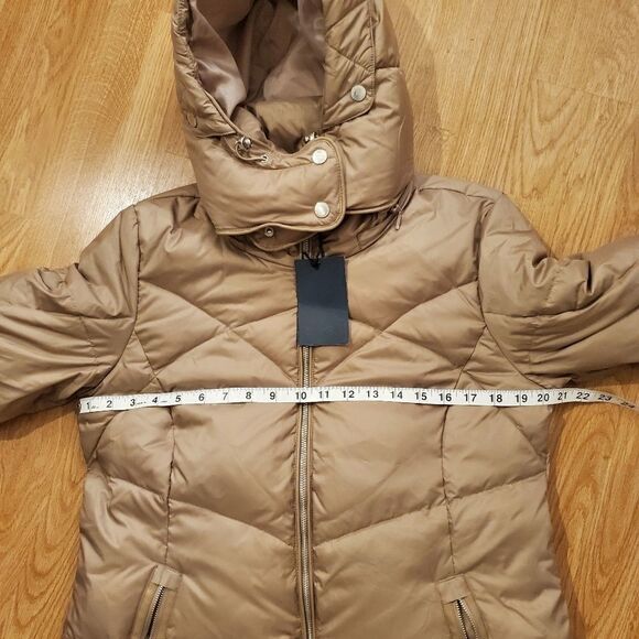 Cole Haan Padded Stitch Puffer Jacket sz Medium - Picture 9 of 14